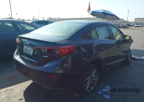 2018 Mazda 3 Touring из США, поврежденный, VIN 3MZBN1V39JM210790